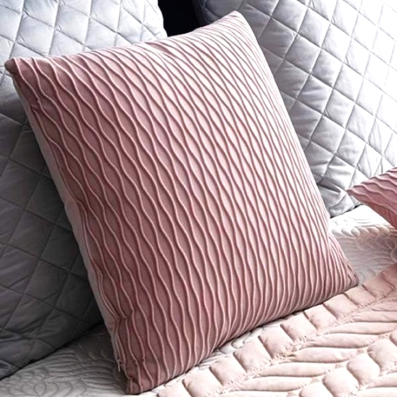 XL Set 2 Petal Pink Soft Ripple Corduroy Velvet Pillow Covers Throw Pillows New - Picture 4 of 12